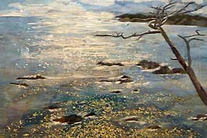 光る海